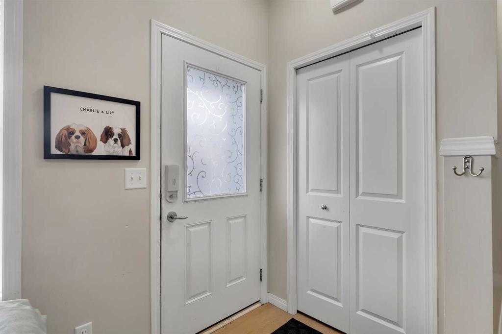 Picture for 1002, 1001 8 Street NW