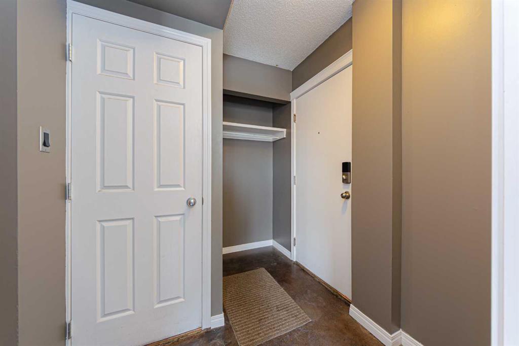 Picture for 304, 117 23 Avenue SW