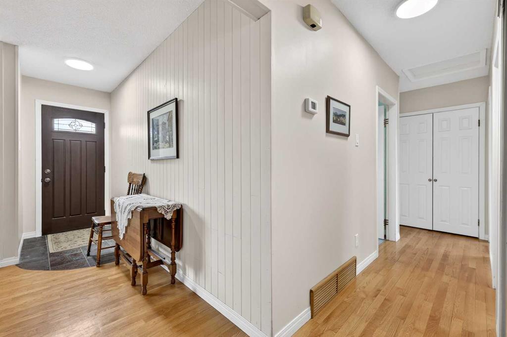 Picture for 1415 108 Avenue SW