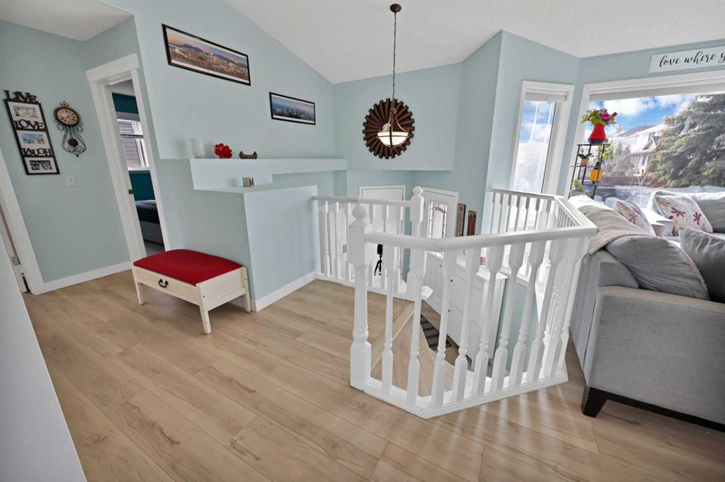 Picture for 147 Harvest Oak Crescent NE