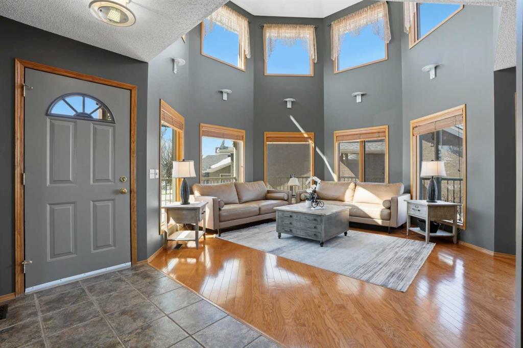 Picture for 131 Edgebrook Circle NW