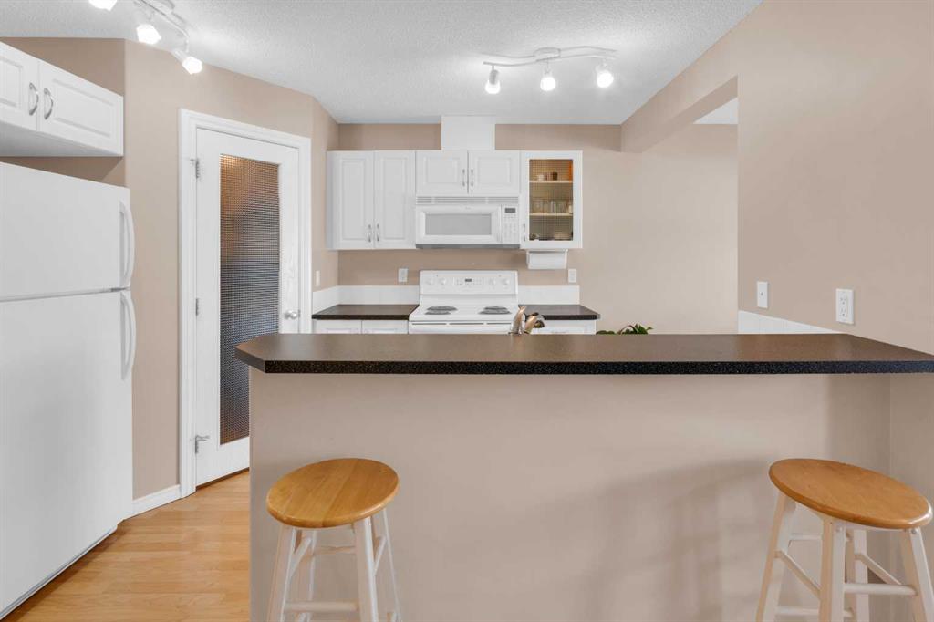 Picture for 27 Royal Birch Mount NW