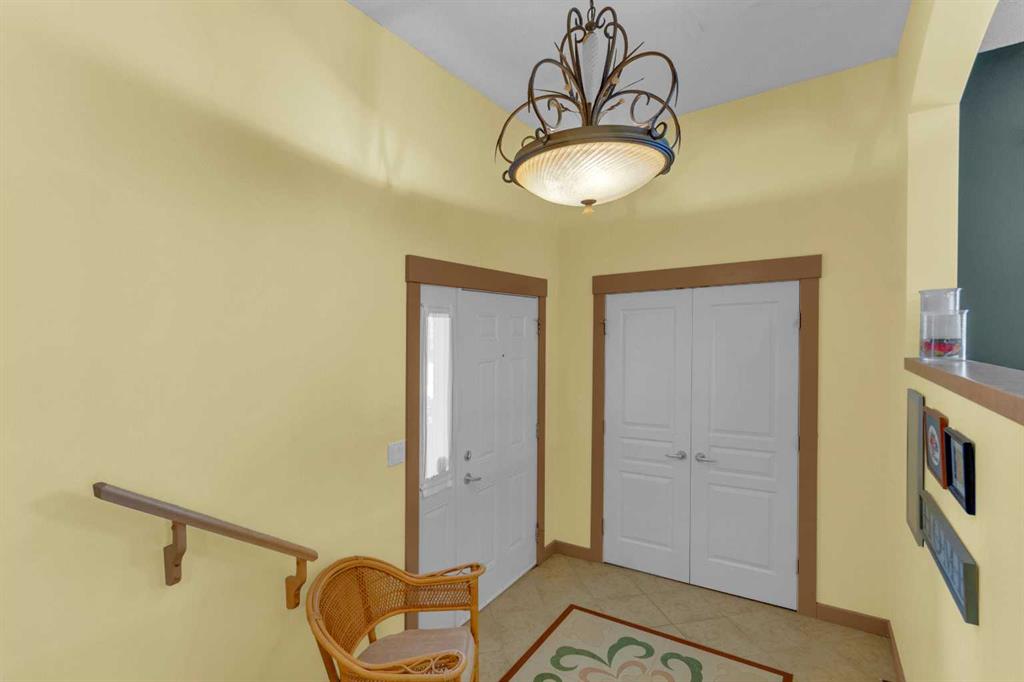 Picture for 8 Elmont Court SW