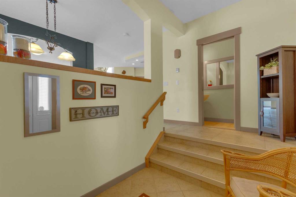 Picture for 8 Elmont Court SW