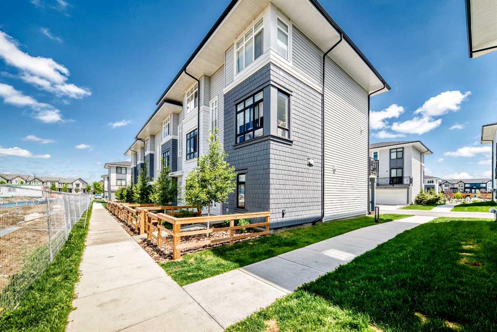 Picture for 311, 857 Belmont Drive SW