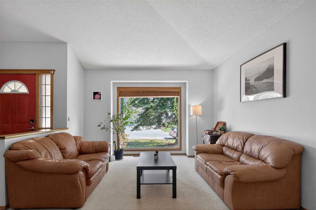 Picture for 60 Scandia Hill NW