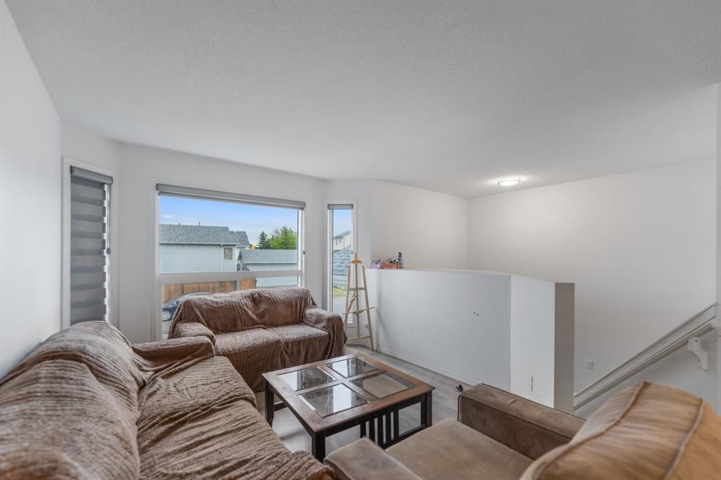 Picture for 215 Carmel Close NE