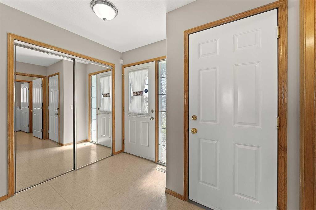Picture for 126 Saddleridge Close NE