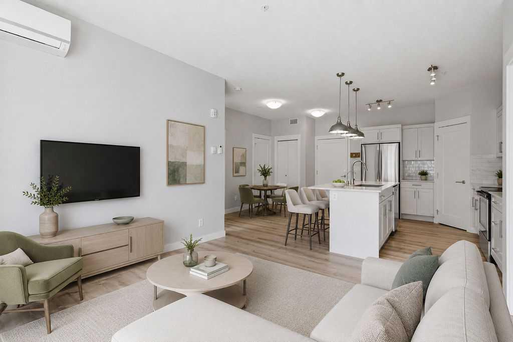 Picture for 213, 20 Walgrove Walk SE