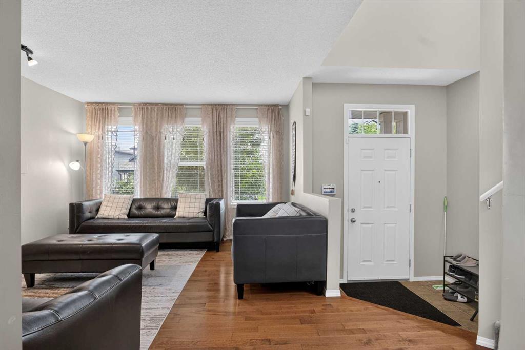 Picture for 116 Panora Close NW