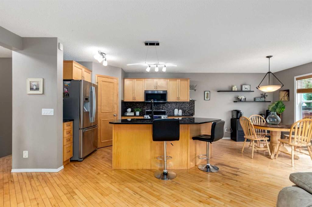 Picture for 156 Tuscany Meadows Close NW