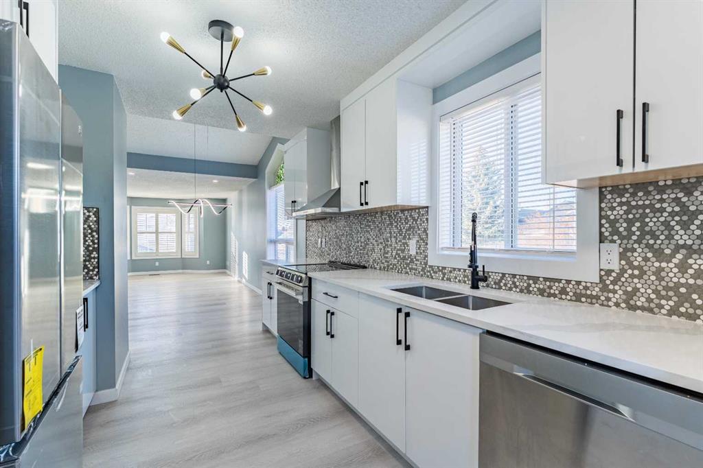 Picture for 134 Erin Meadow Crescent SE