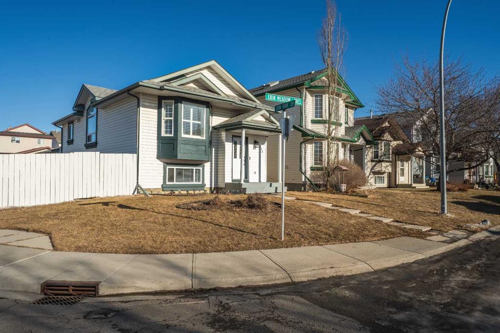 Picture for 134 Erin Meadow Crescent SE