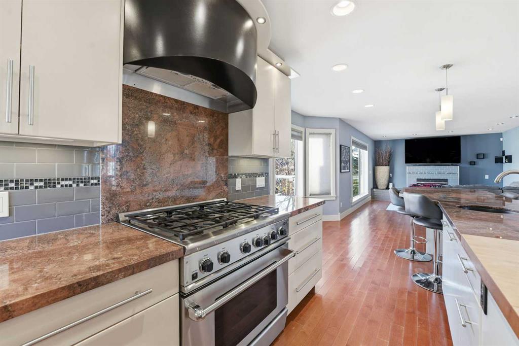 Picture for 137 Sceptre Court NW https://www.cirrealty.ca/reb/creb/71/A2266171_12.jpg