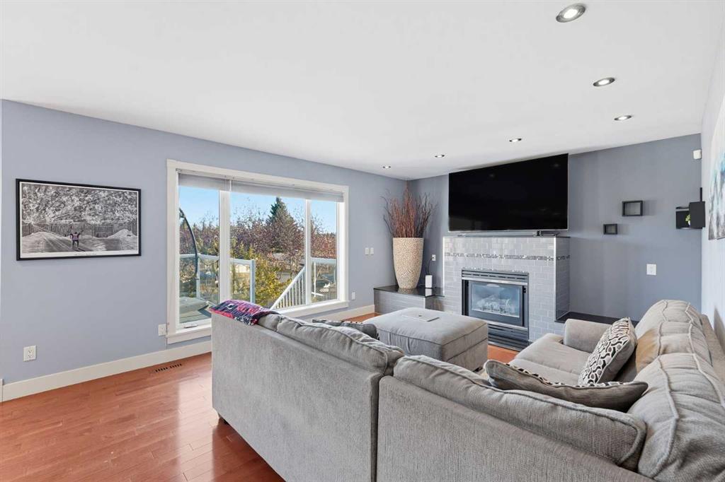 Picture for 137 Sceptre Court NW https://www.cirrealty.ca/reb/creb/71/A2266171_15.jpg