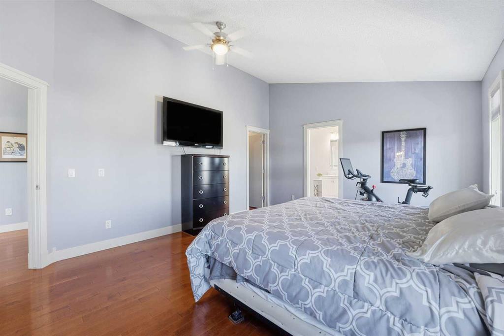 Picture for 137 Sceptre Court NW https://www.cirrealty.ca/reb/creb/71/A2266171_21.jpg