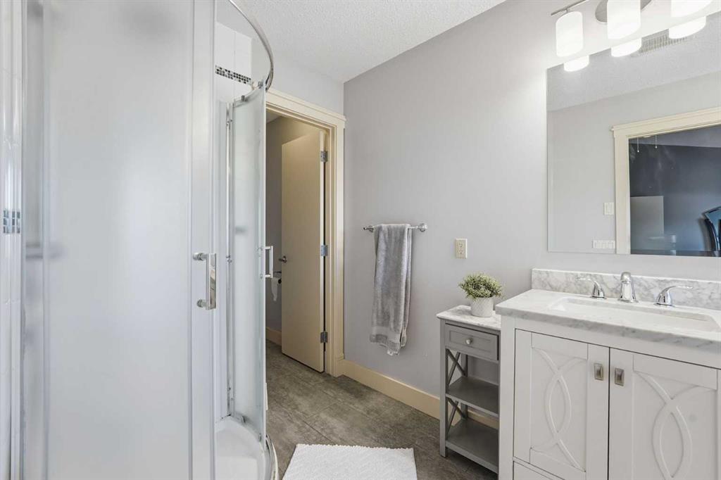 Picture for 137 Sceptre Court NW https://www.cirrealty.ca/reb/creb/71/A2266171_23.jpg