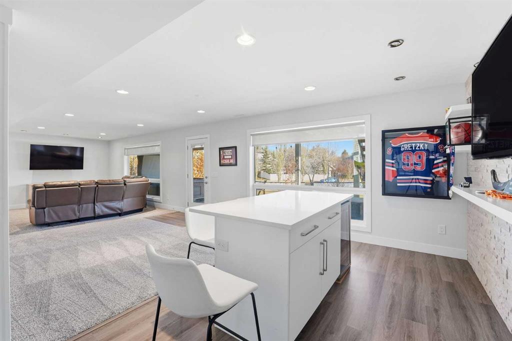 Picture for 137 Sceptre Court NW https://www.cirrealty.ca/reb/creb/71/A2266171_33.jpg