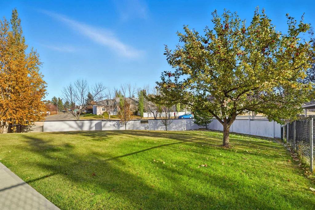 Picture for 137 Sceptre Court NW https://www.cirrealty.ca/reb/creb/71/A2266171_40.jpg