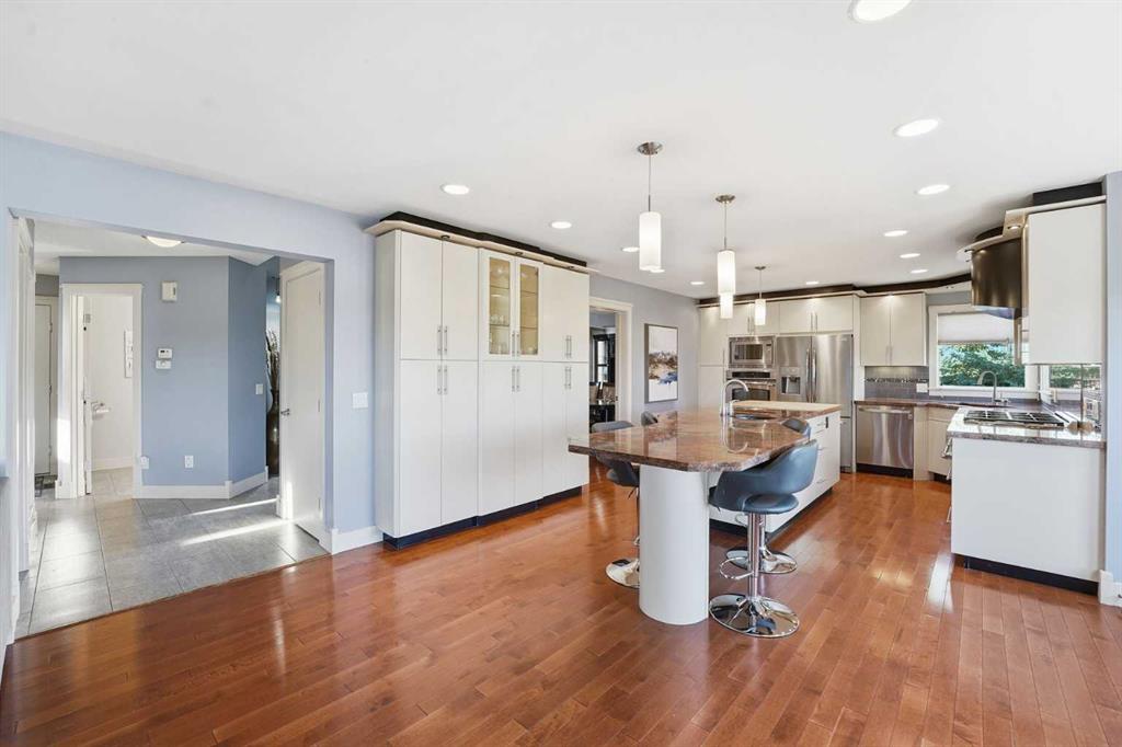 Picture for 137 Sceptre Court NW https://www.cirrealty.ca/reb/creb/71/A2266171_9.jpg