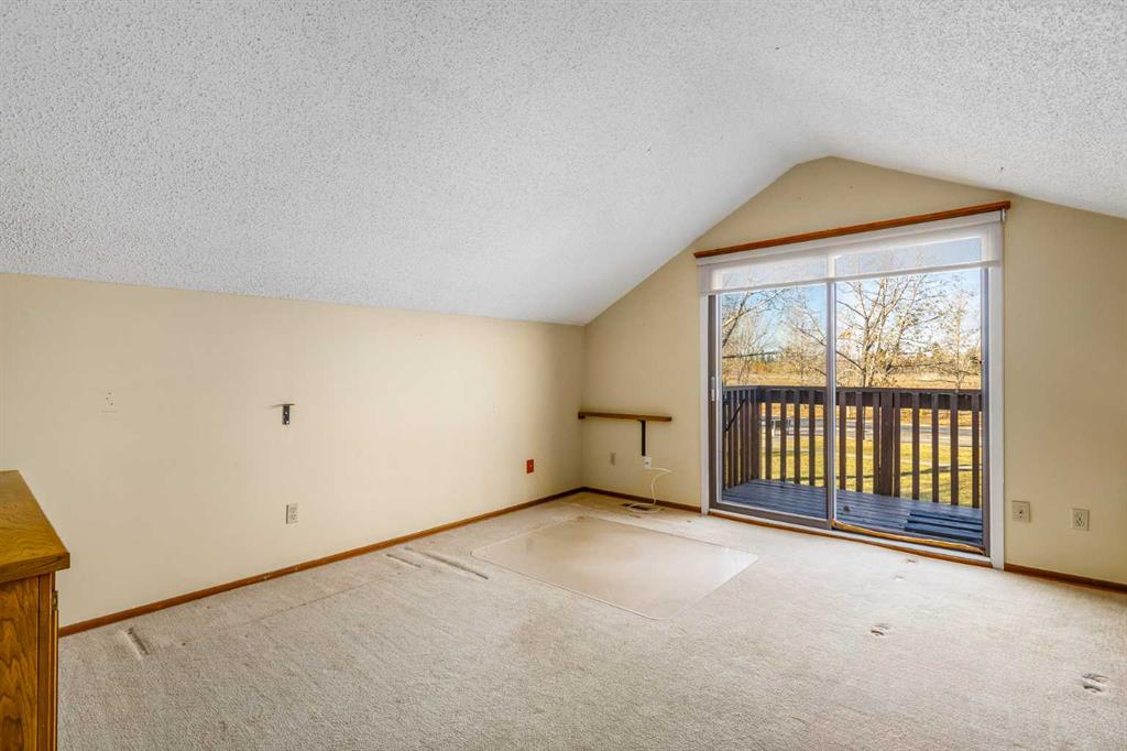 Picture for 135 Oakfern Way SW https://www.cirrealty.ca/reb/creb/71/A2266571_20.jpg