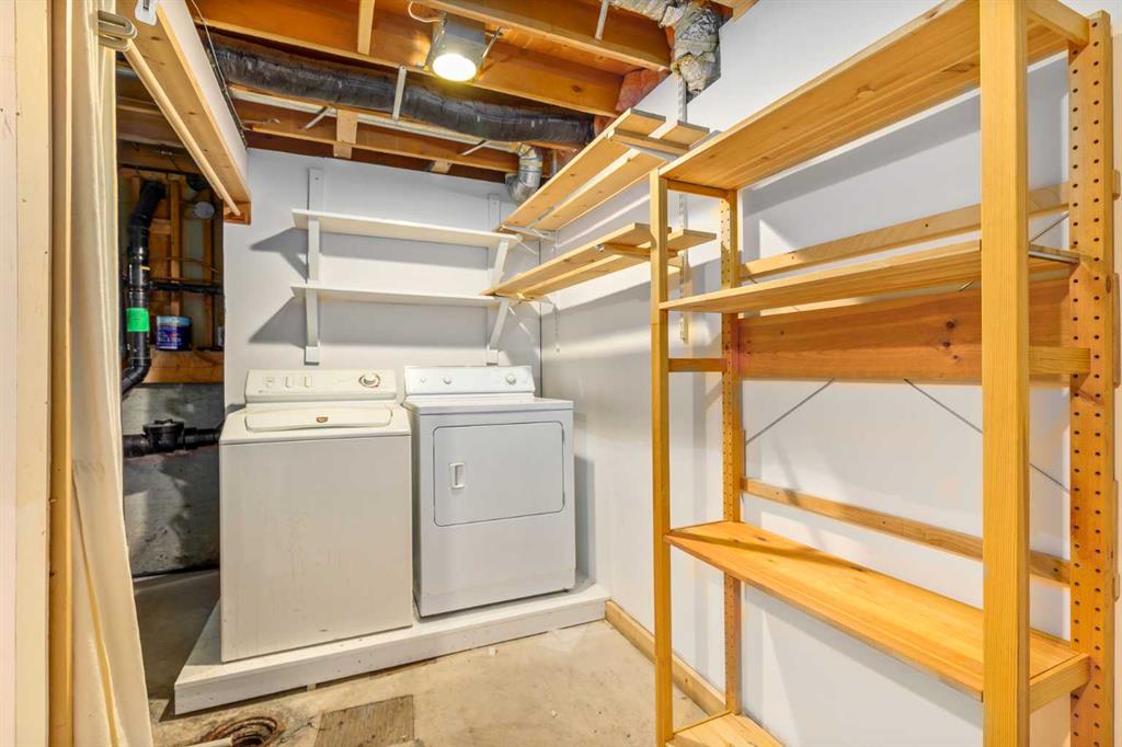 Picture for 135 Oakfern Way SW https://www.cirrealty.ca/reb/creb/71/A2266571_39.jpg