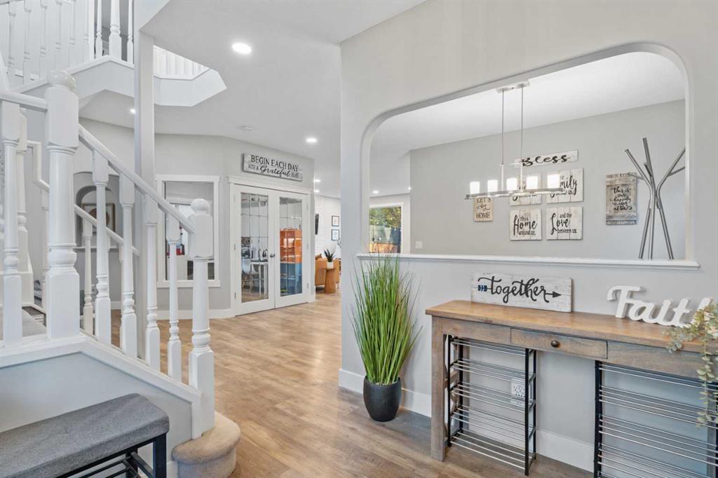 Picture for 69 Cranleigh Drive SE