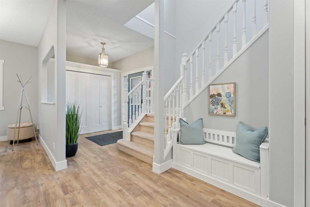 Picture for 69 Cranleigh Drive SE