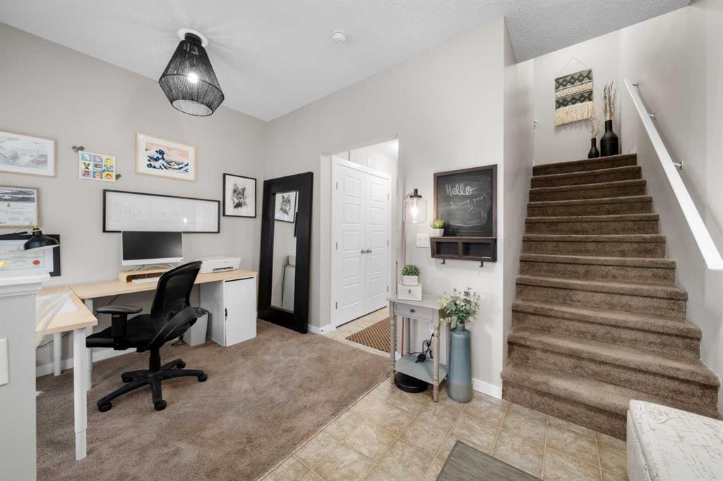 Picture for 212, 130 New Brighton Way SE