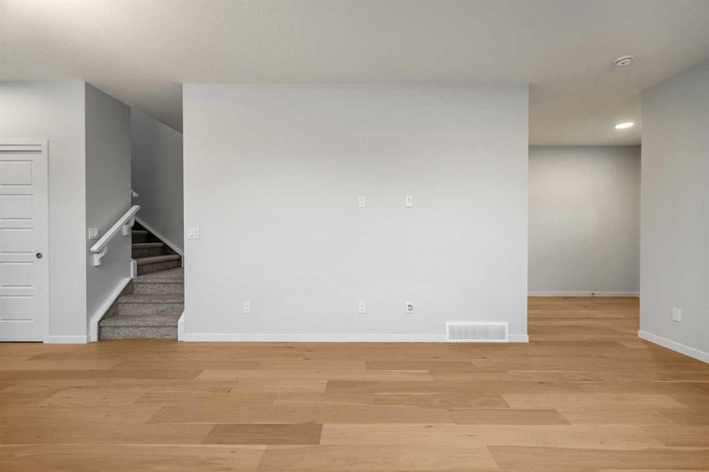 Picture for 64 Homestead View NE