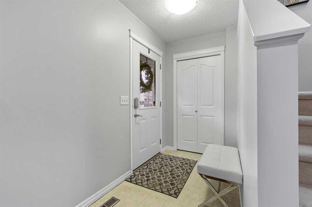 Picture for 25 McKinnon Street NW