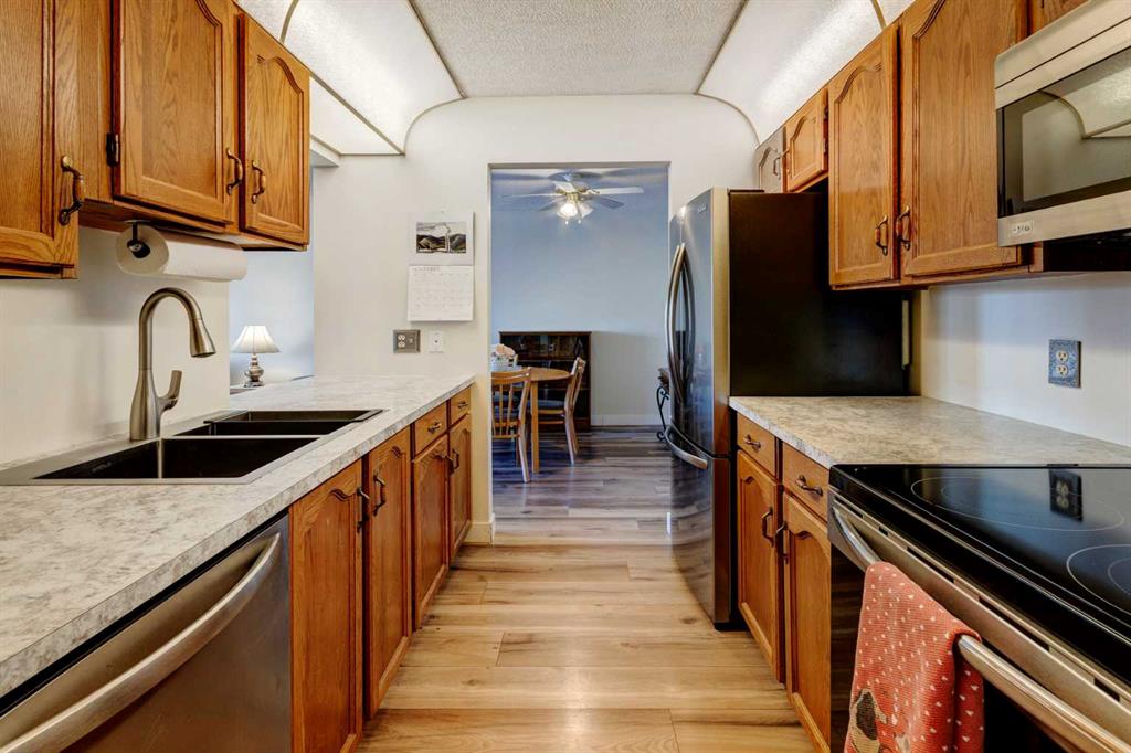 Picture for 108, 309 Woodside Drive NW