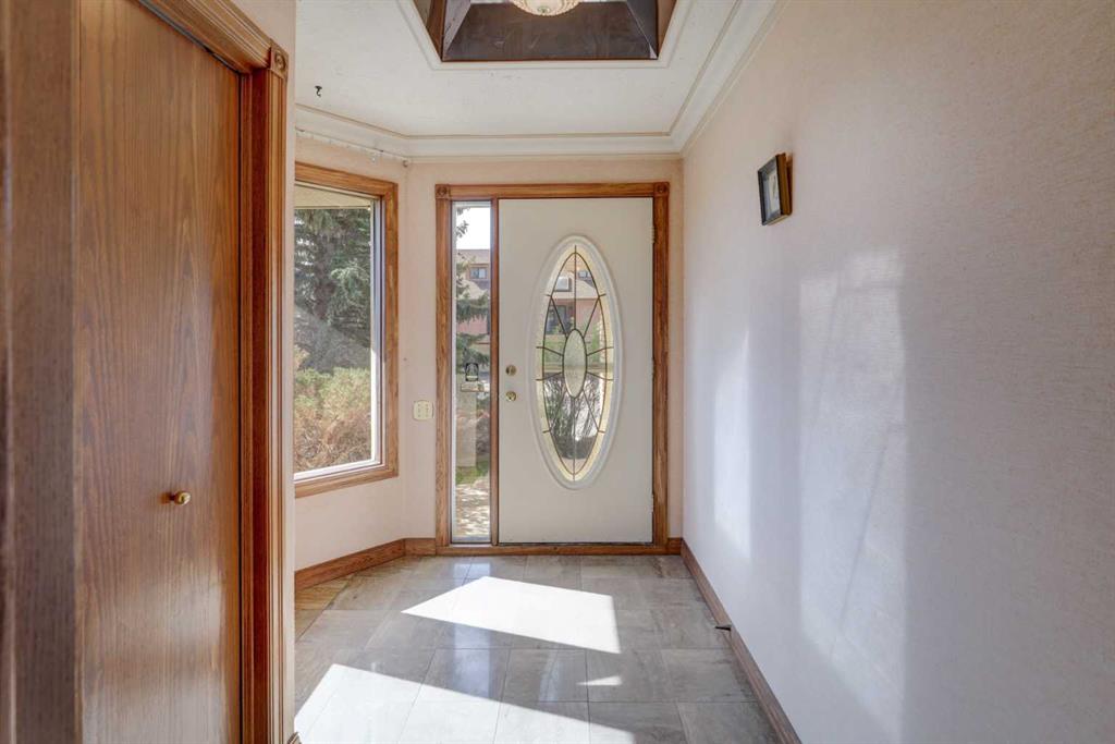 Picture for 76 Edgeland Road NW