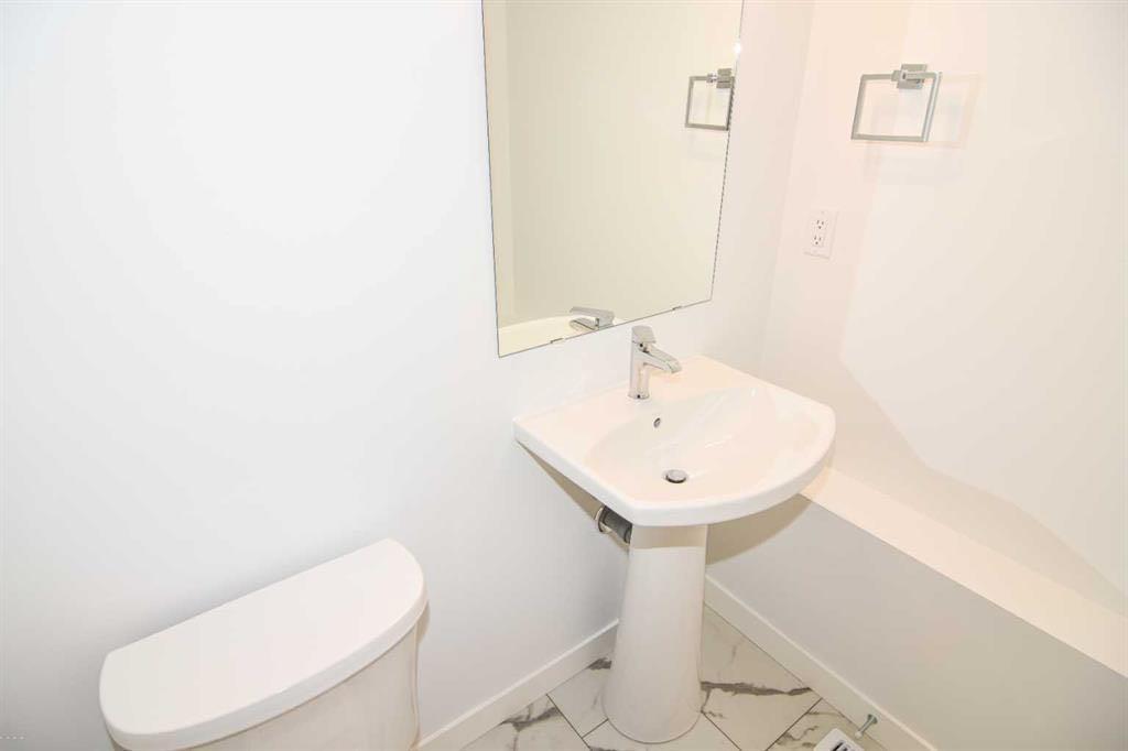 Picture for 810 Cornerstone Street NE