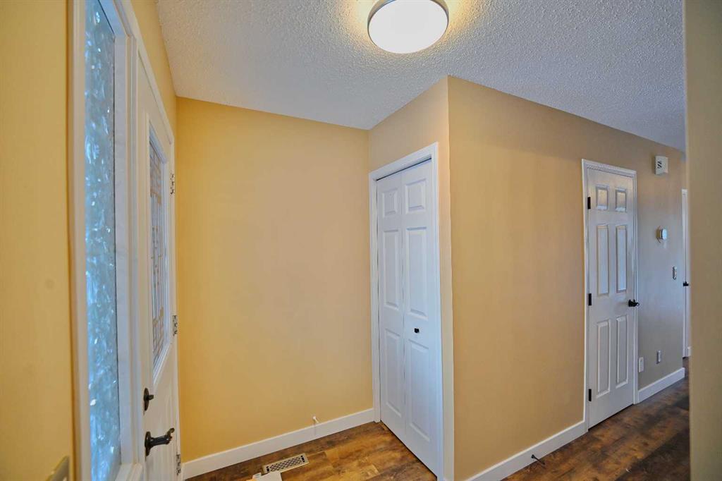 Picture for 68 Covepark Close NE