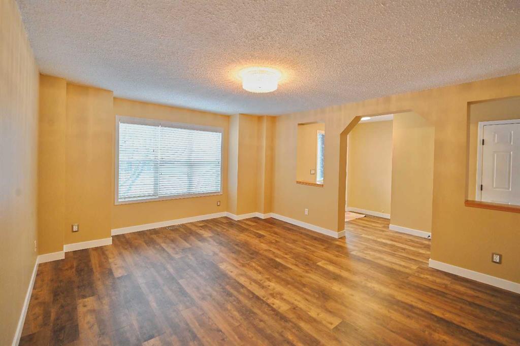 Picture for 68 Covepark Close NE