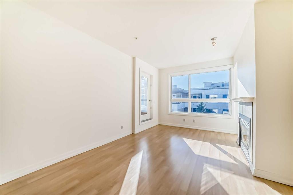 Picture for 408, 1010 Centre Avenue NE