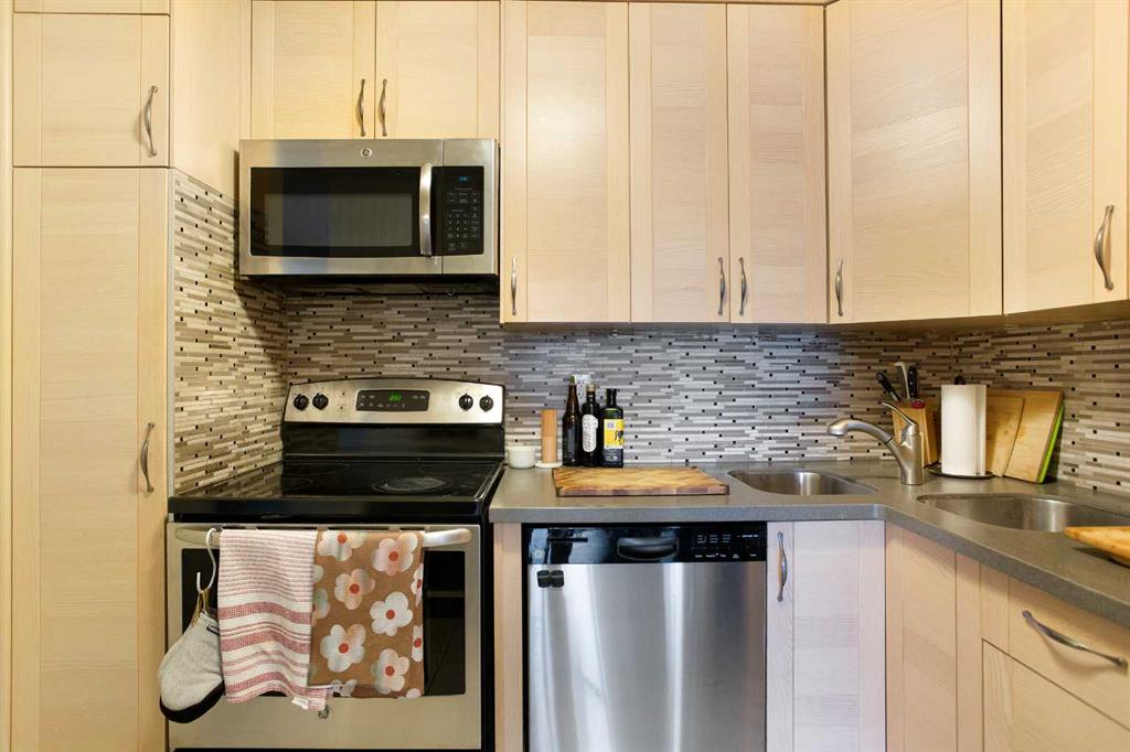 Picture for 204, 809 4 Street NE