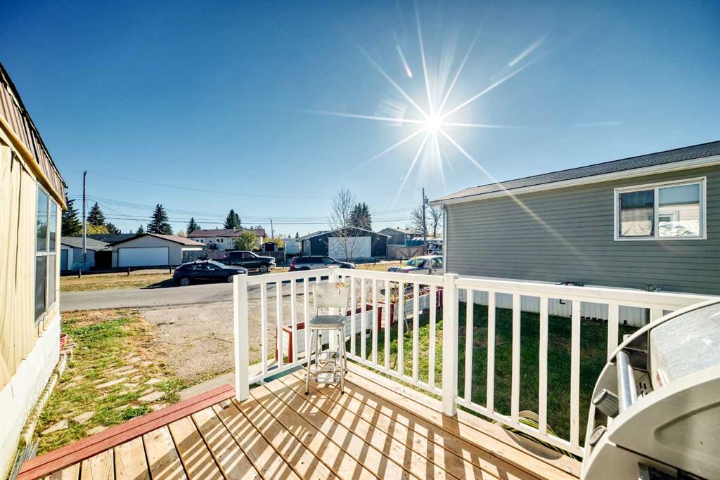 Picture for 11, 649 Main Street N