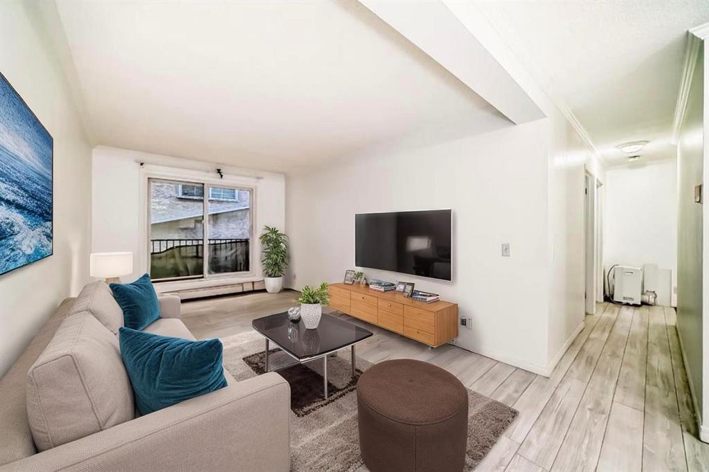 Picture for 205, 626 2 Avenue NE