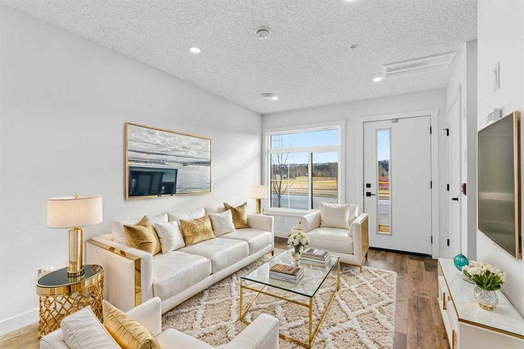 Picture for 102, 156 Park Street 