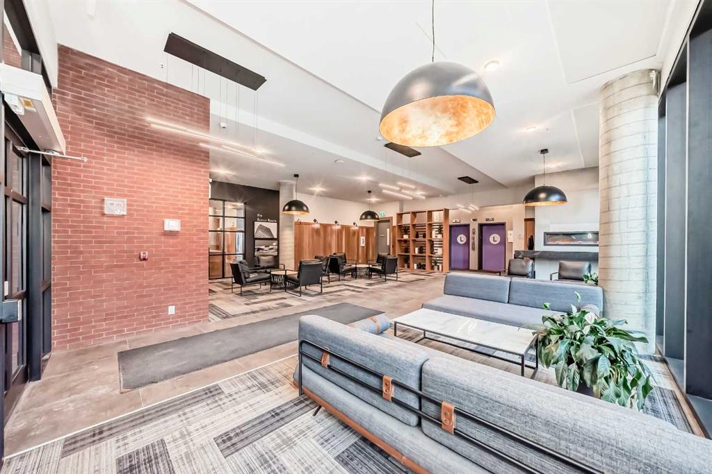 Picture for 612, 4138 University Avenue NW