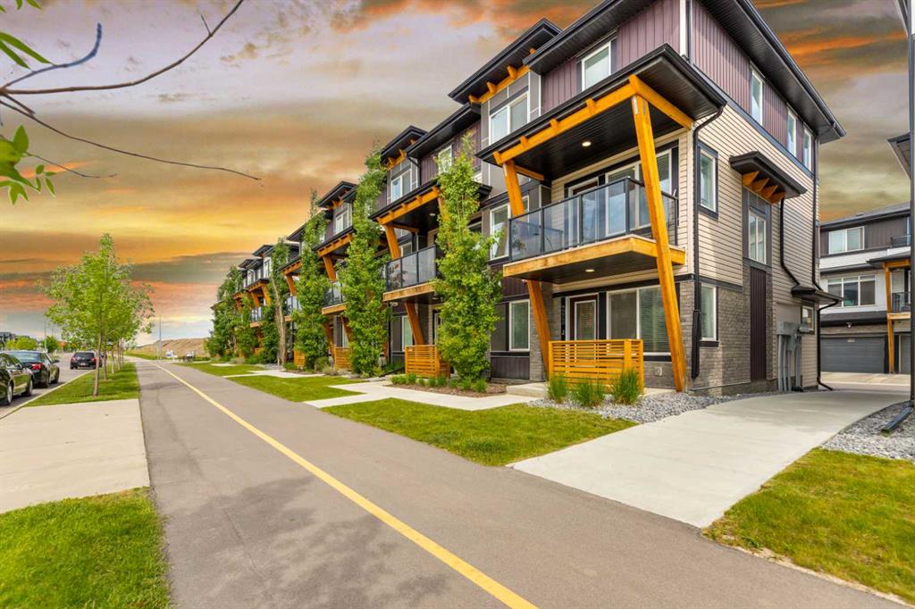 Picture for 572 Savanna Boulevard NE