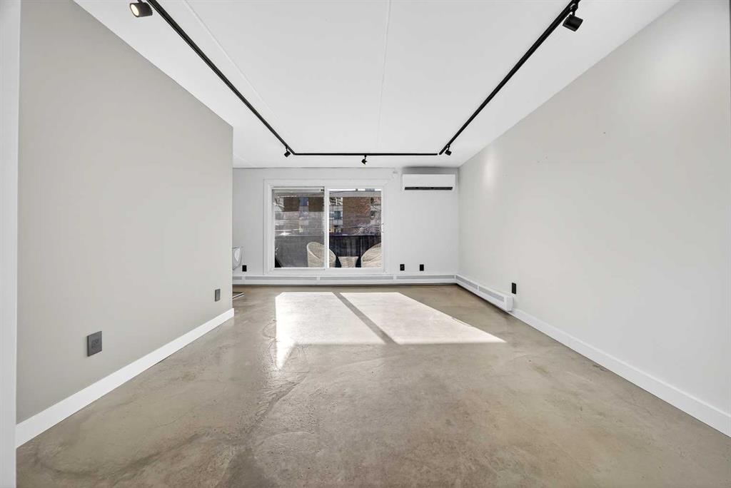 Picture for 203, 128 15 Avenue SW