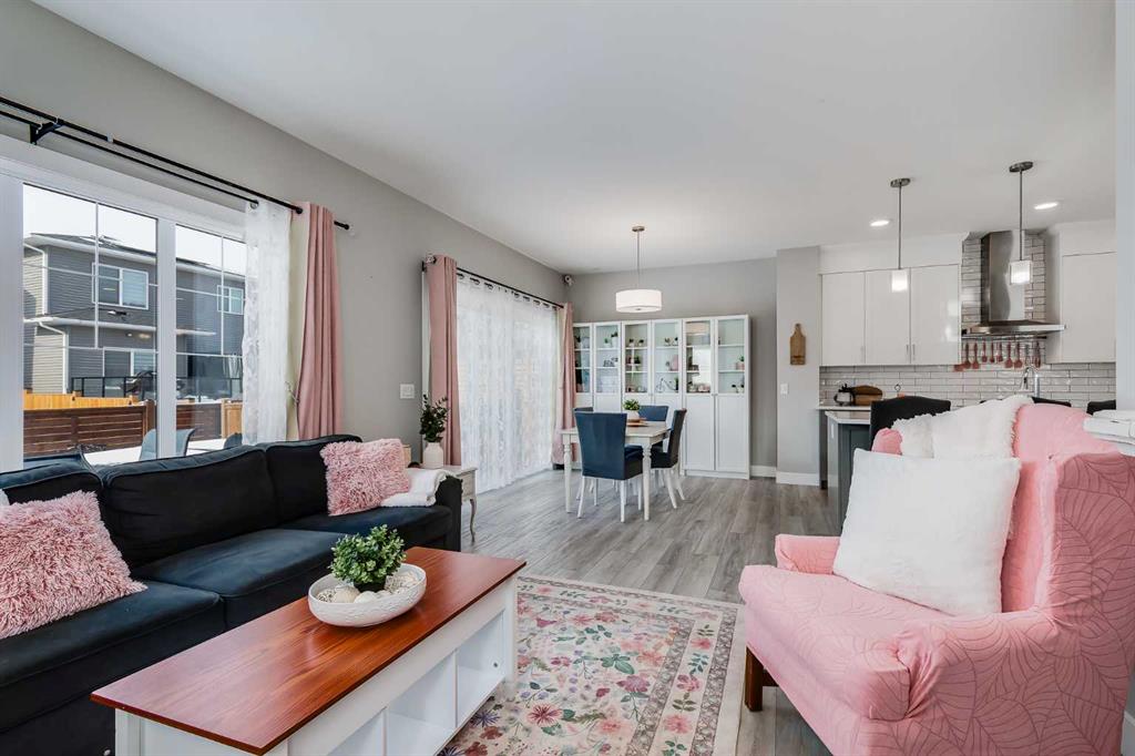 Picture for 1260 Chinook Gate Bay SW