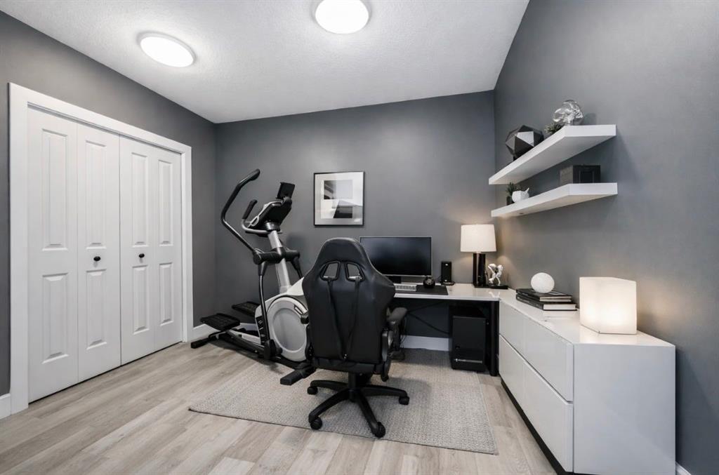 Picture for 306, 1899 45 Street NW