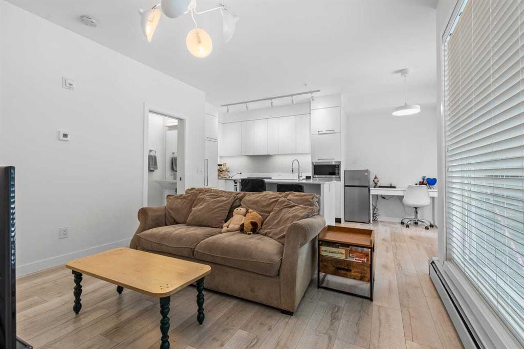 Picture for 110, 3125 39 Street NW