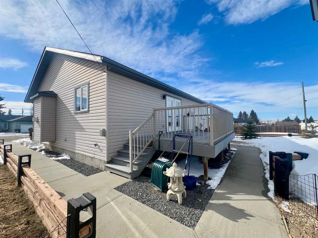 Picture for 322 3 Avenue NE