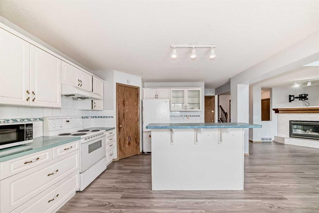 Picture for 172 Panorama Hills Place NW