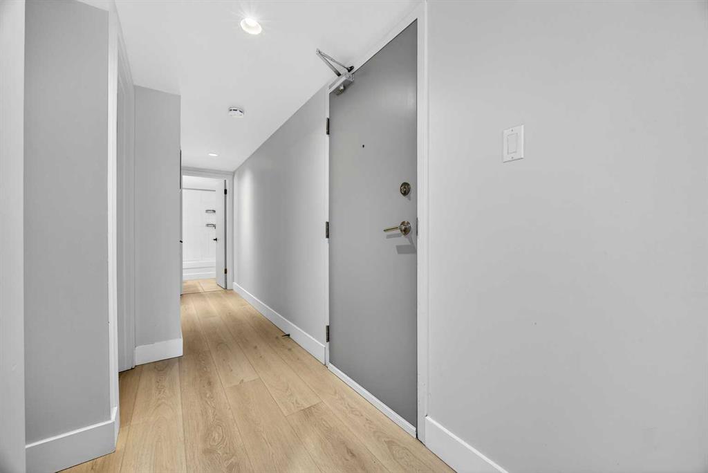 Picture for 107, 1626 14 Avenue SW